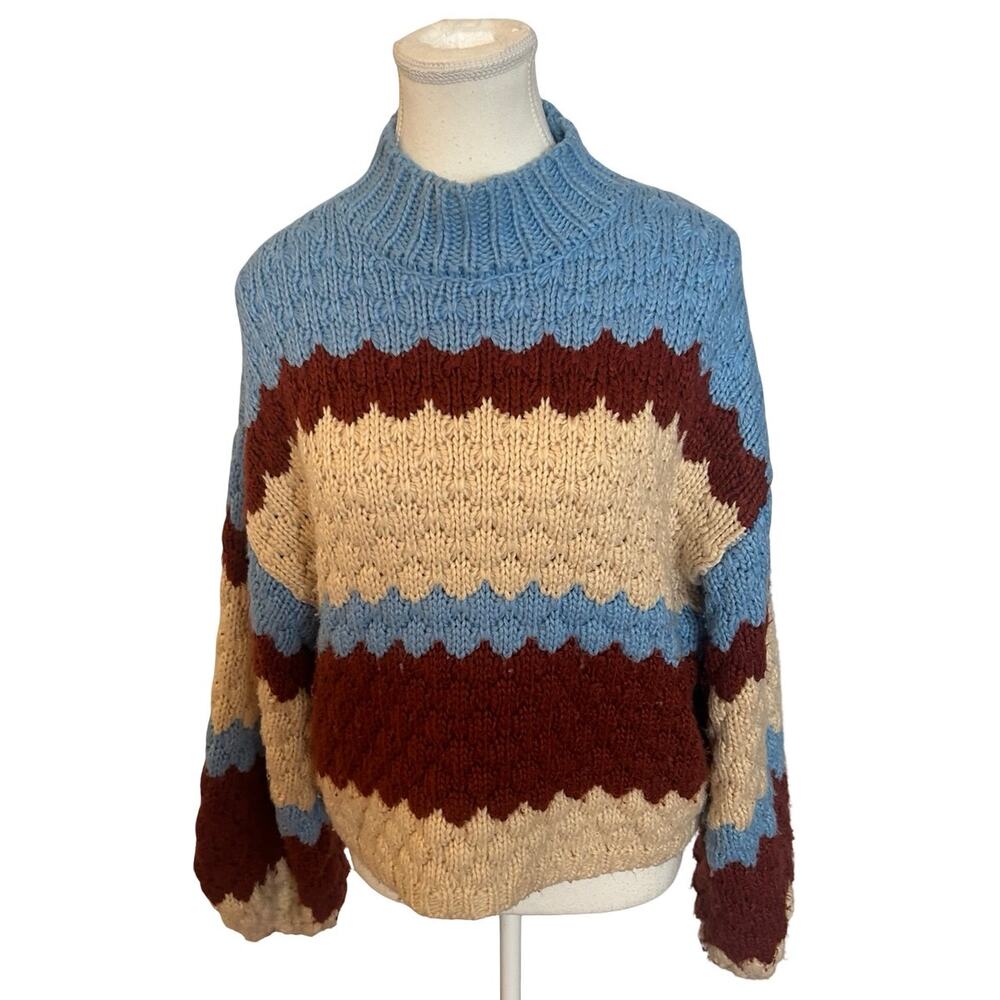 Forever 21 Chunky Scalloped Stripe Knit Sweater